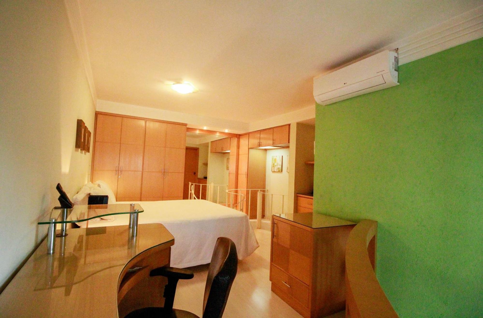 Duplex Place Vendome! Moema, 58m2, Amplo, Conforto, Luxo! Servicos, Estacionamento, Internet, Metro! * São Paulo